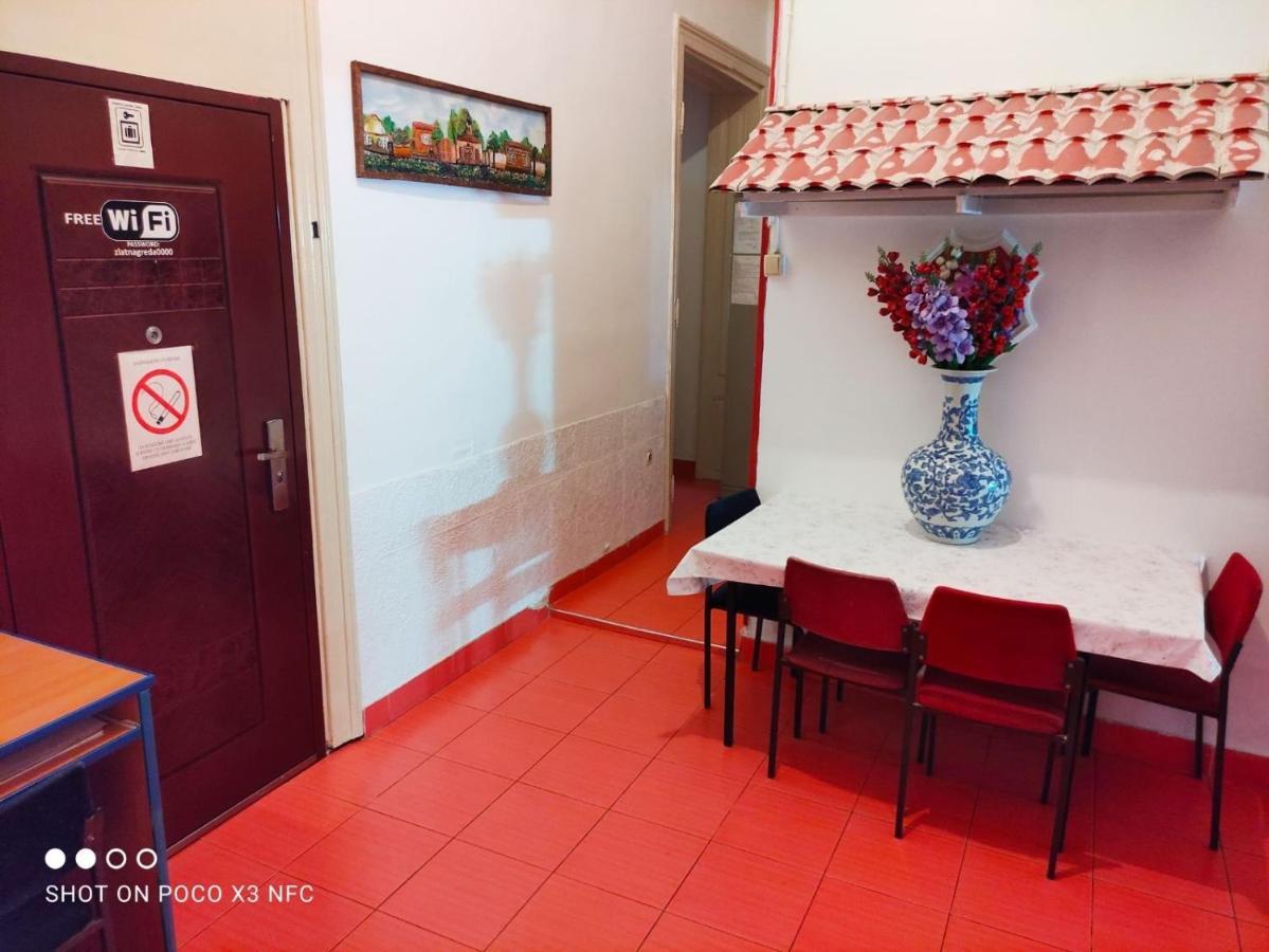 Sobe Sa Sopstvenim Kupatilom Private Rooms Bathroom In Center Novi Sad Ngoại thất bức ảnh