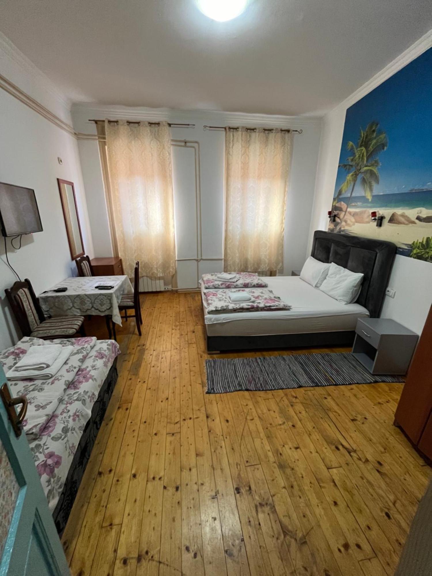 Sobe Sa Sopstvenim Kupatilom Private Rooms Bathroom In Center Novi Sad Ngoại thất bức ảnh