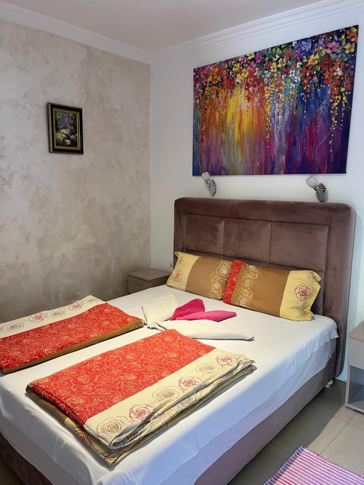 Sobe Sa Sopstvenim Kupatilom Private Rooms Bathroom In Center Novi Sad Ngoại thất bức ảnh