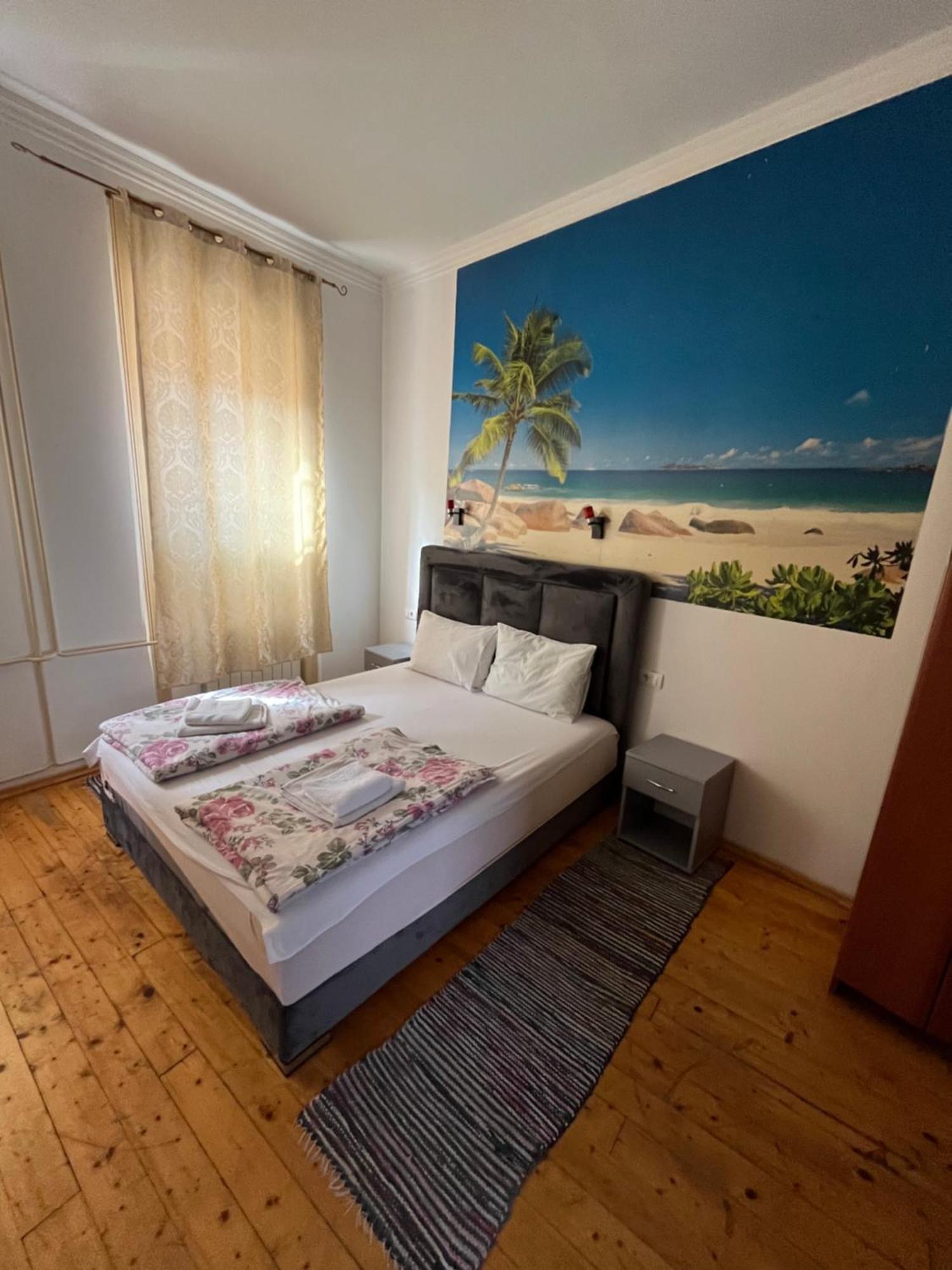 Sobe Sa Sopstvenim Kupatilom Private Rooms Bathroom In Center Novi Sad Ngoại thất bức ảnh